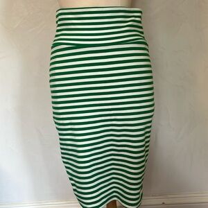 Lularoe Green & White stripe Cassie pencil stretchy skirt Size Medium